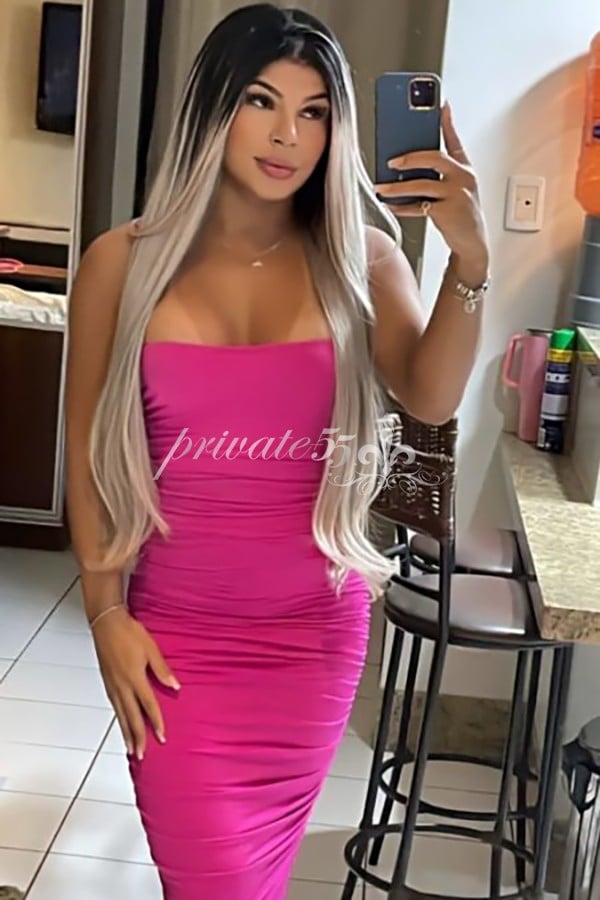 LARISSA CAMPOS - Acompanhantes Goiânia