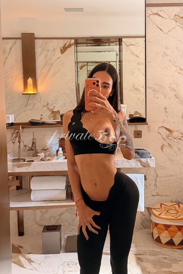 LARISSA ARAÚJO - Acompanhantes São Paulo