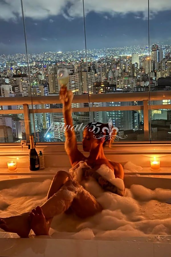 VALENTINA DE LUCA - Acompanhantes São Paulo