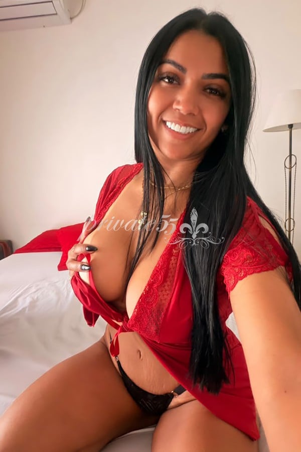 THAY  FERRAZ  - Acompanhantes Blumenau