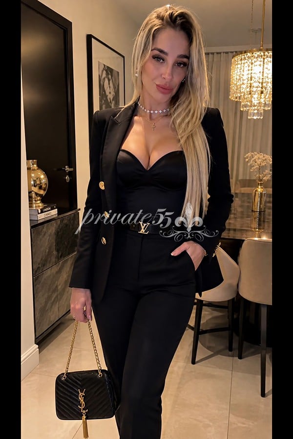 LARISSA MANBACH - Acompanhantes Florianópolis