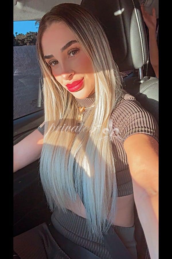 LARISSA MANBACH - Acompanhantes Florianópolis