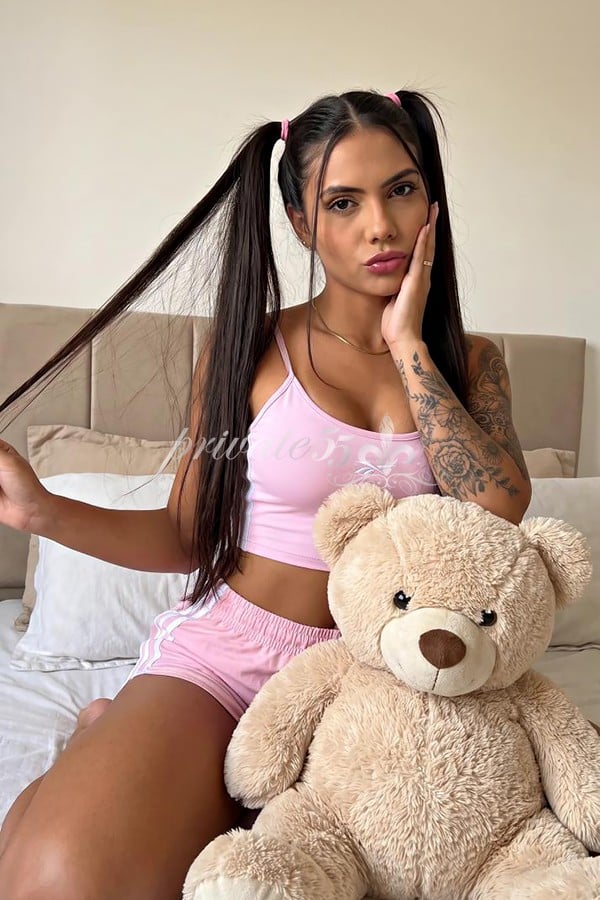 MIA  CAVALCANTI - Acompanhantes Porto Alegre