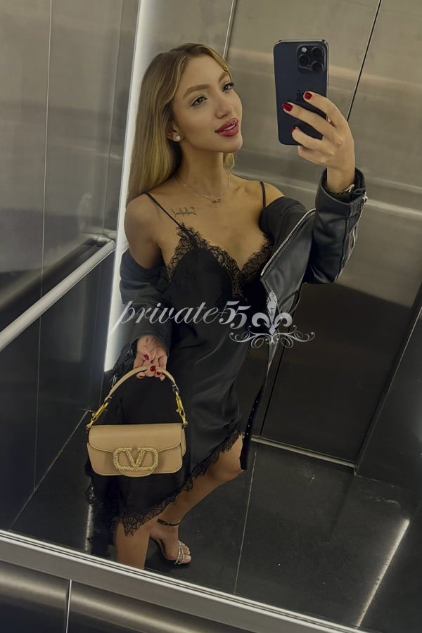 EMMA  SALES  - Acompanhantes São Paulo