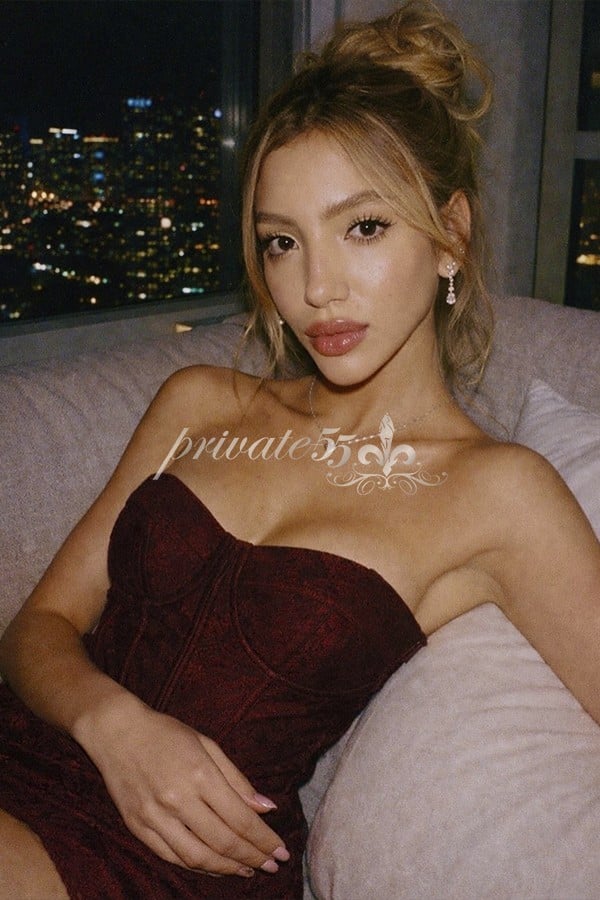 EMMA  SALES  - Acompanhantes São Paulo