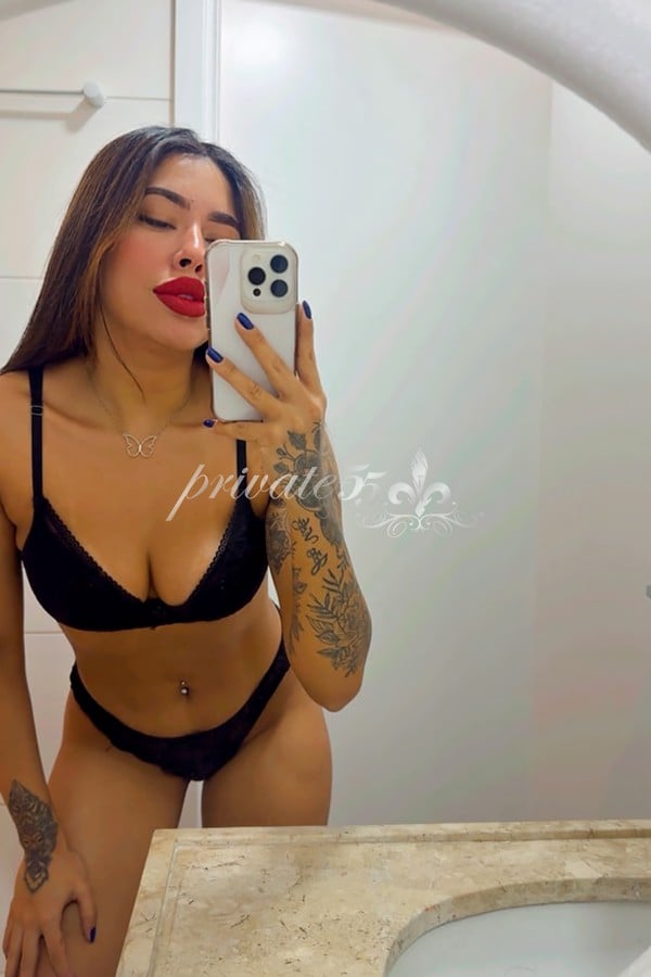 LIVIA  SALES  - Acompanhantes São Paulo